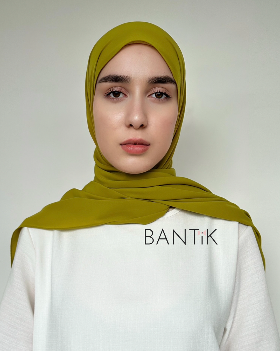 Hijab écharpe voile châle soie de MÈDINE BANTIK