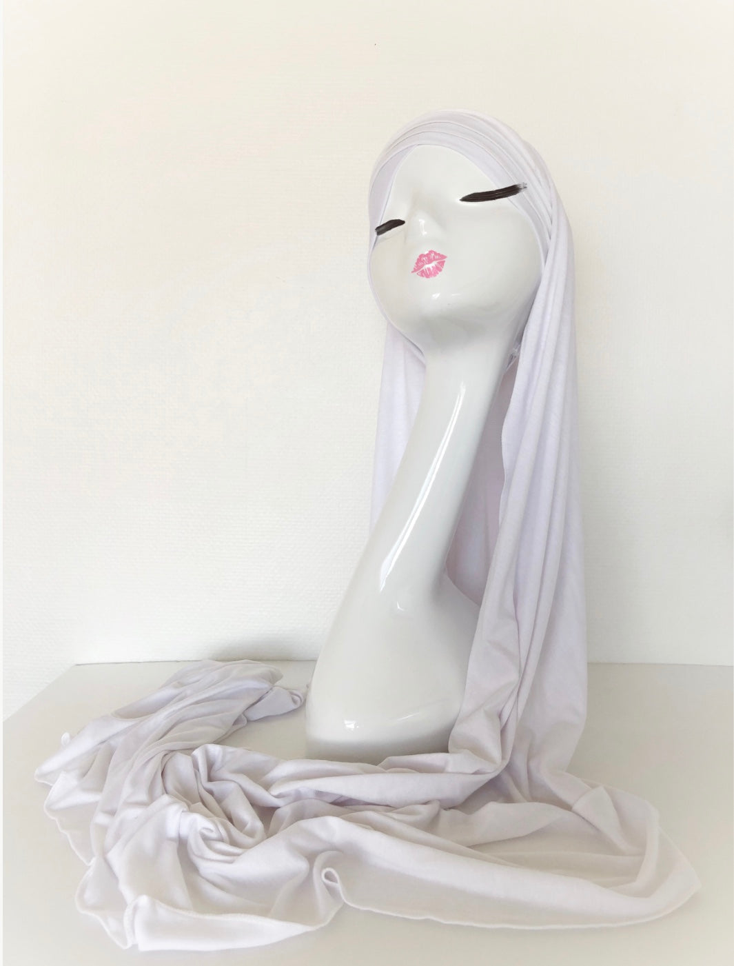 Hijab à enfiler, hijab qui s’enfile, hijab facile à porter, hijab avec bonnet, jersey, blanc