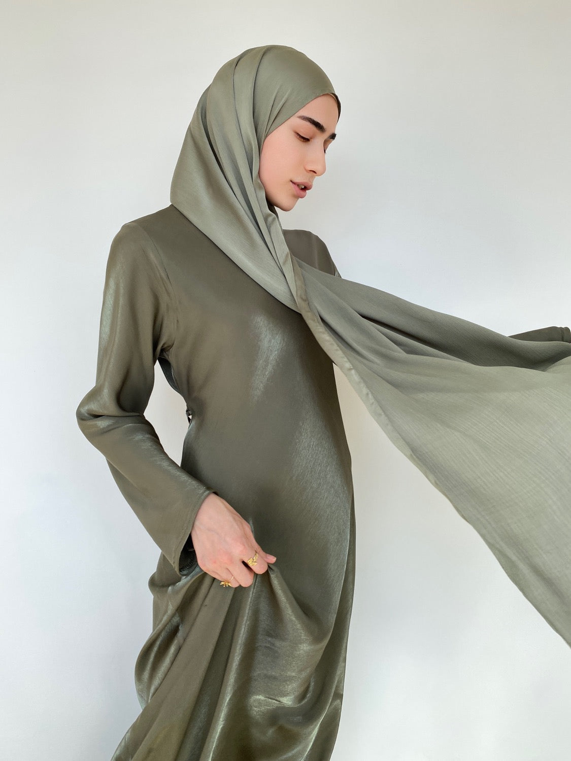 HIJAB EFFET SATIN KAKI - BANTIK
