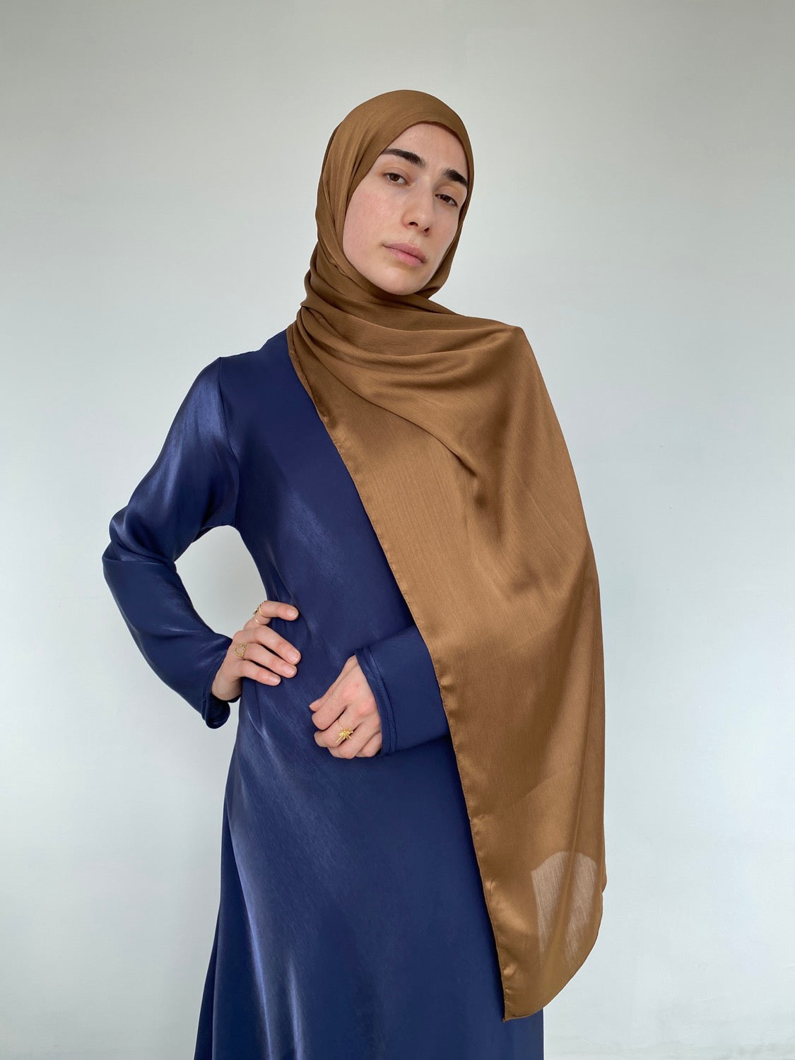 HIJAB EFFET SATIN CHOCOLAT - BANTIK