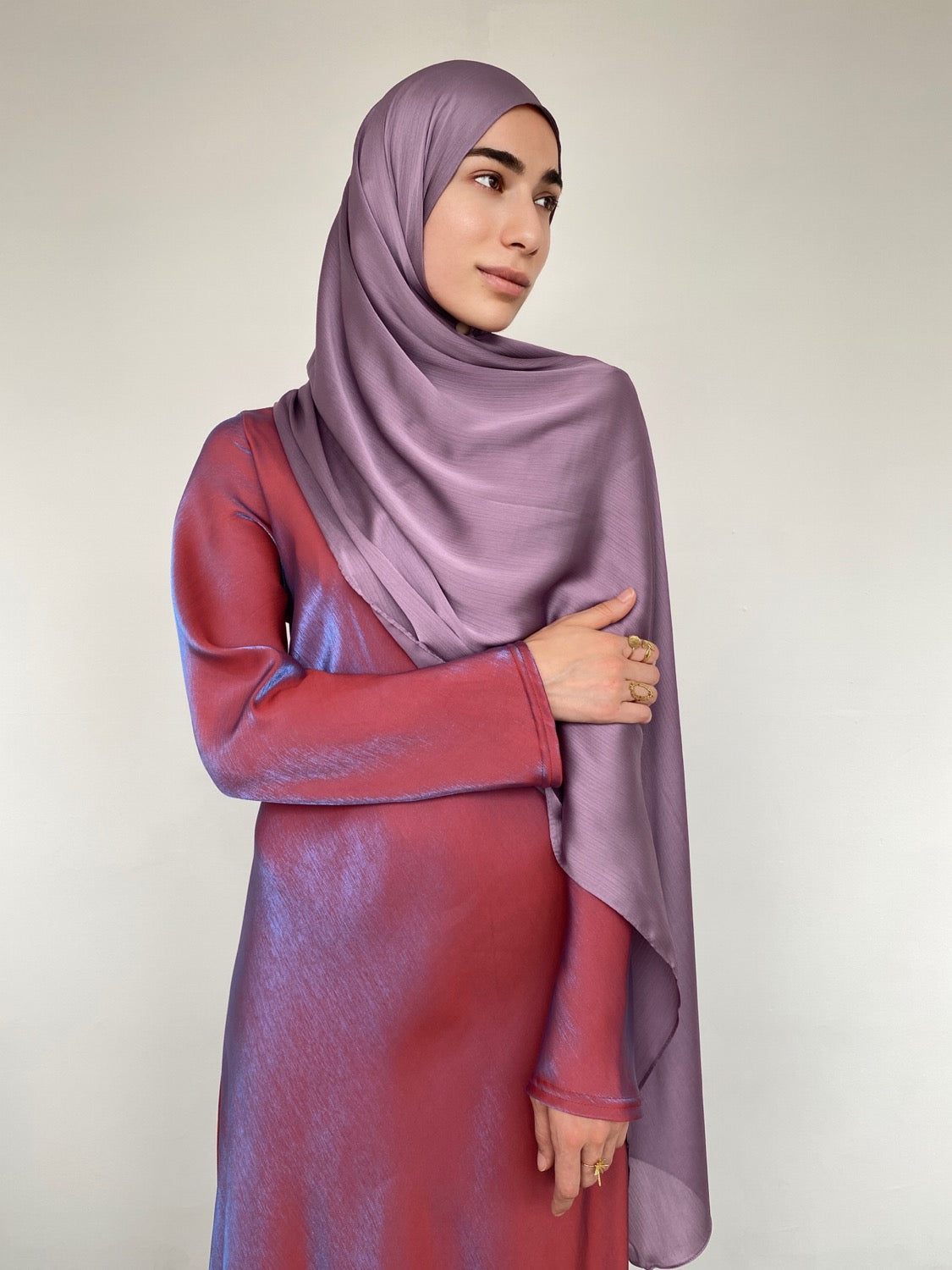 HIJAB EFFET SATIN PRUNE - BANTIK