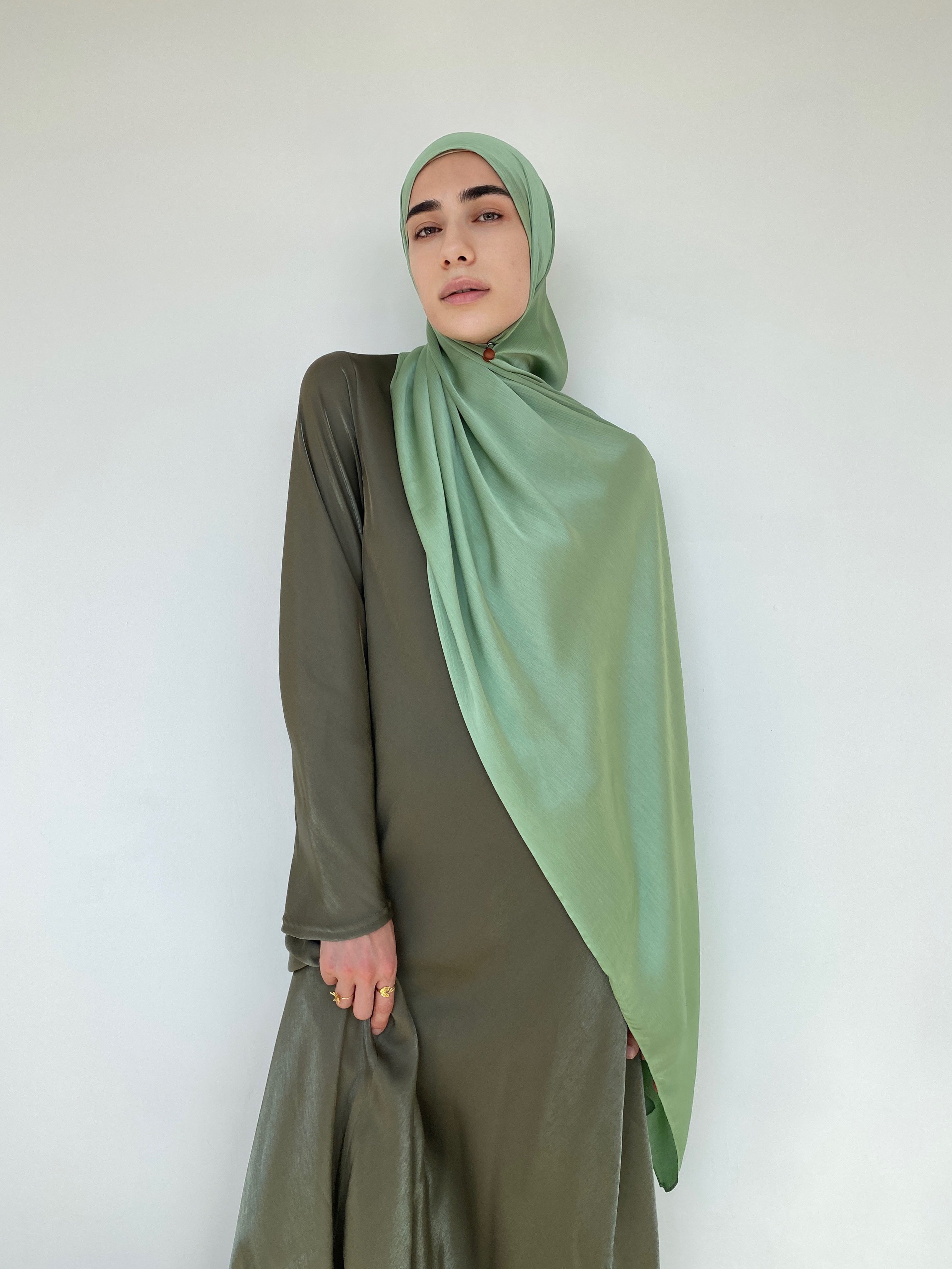 HIJAB EFFET SATIN CÉLADON - BANTIK