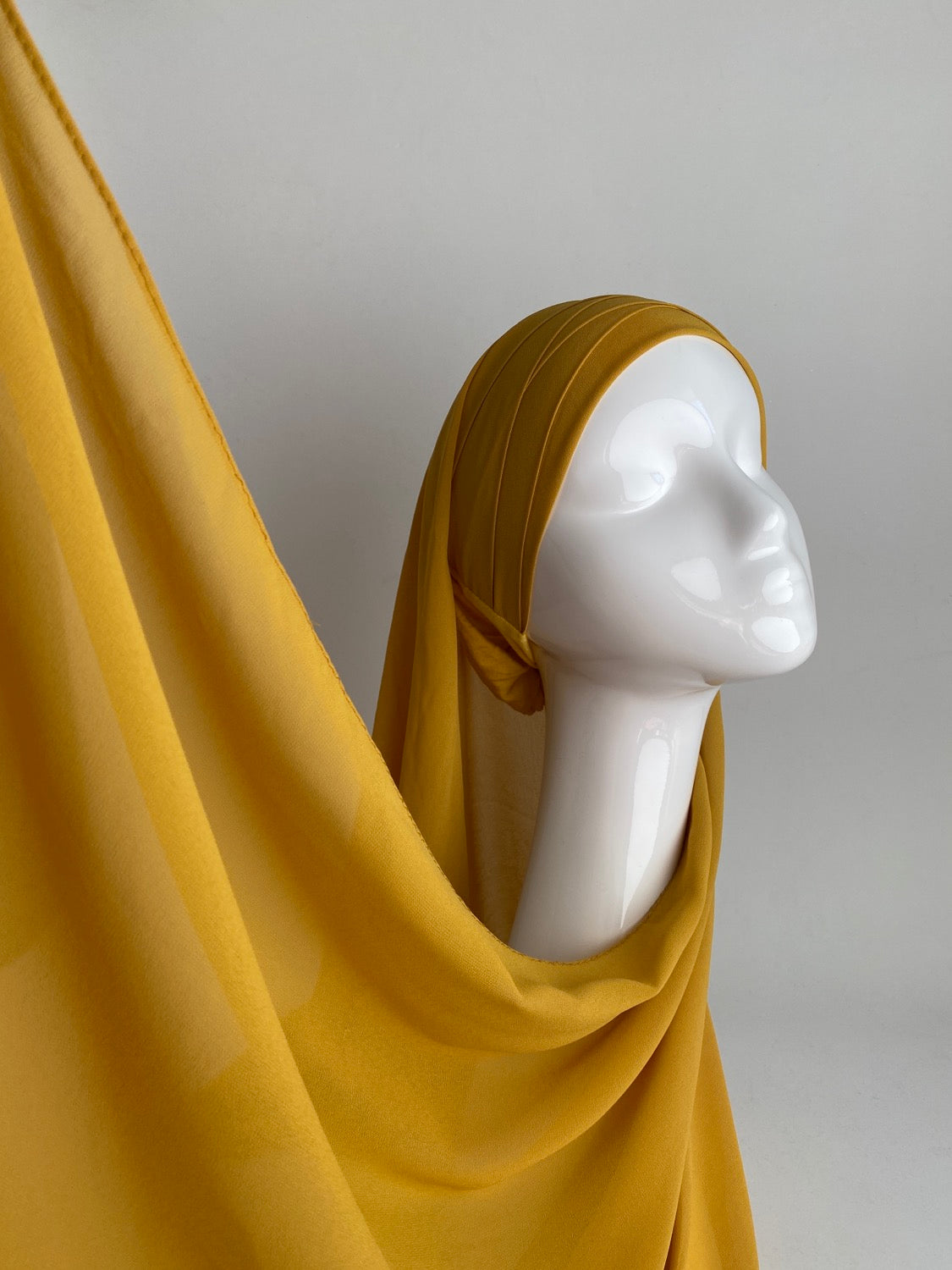 HIJAB À ENFILER MOUSSELINE MOUTARDE - BANTIK