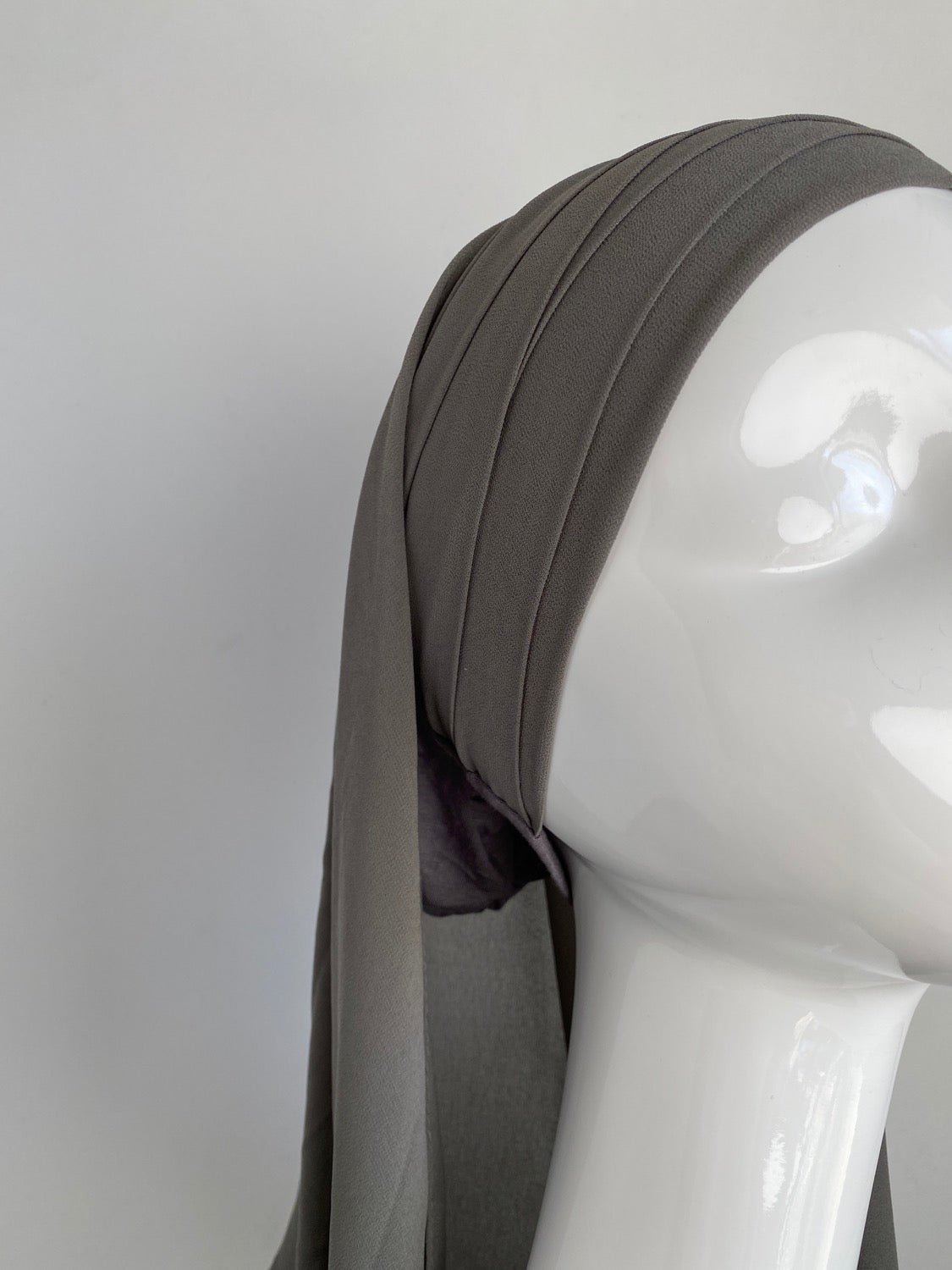 HIJAB À ENFILER MOUSSELINE GRIS FONCÉ - BANTIK