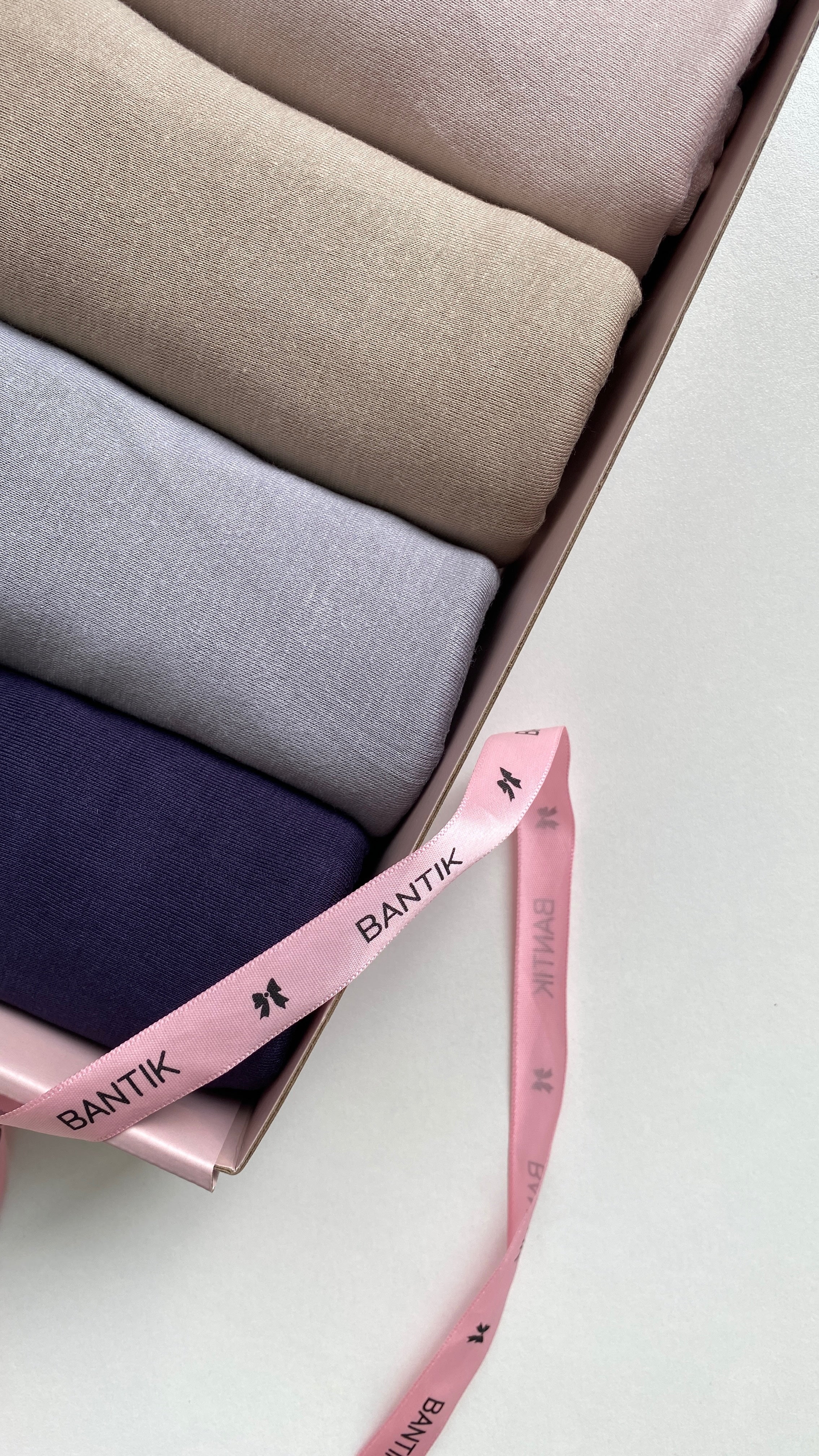 Hijab box jersey, hijabs pour femme Musulmane, hijab voile islamique, jersey hijab box, gift idea for Muslim Women, idée cadeau pour femme musulmane.