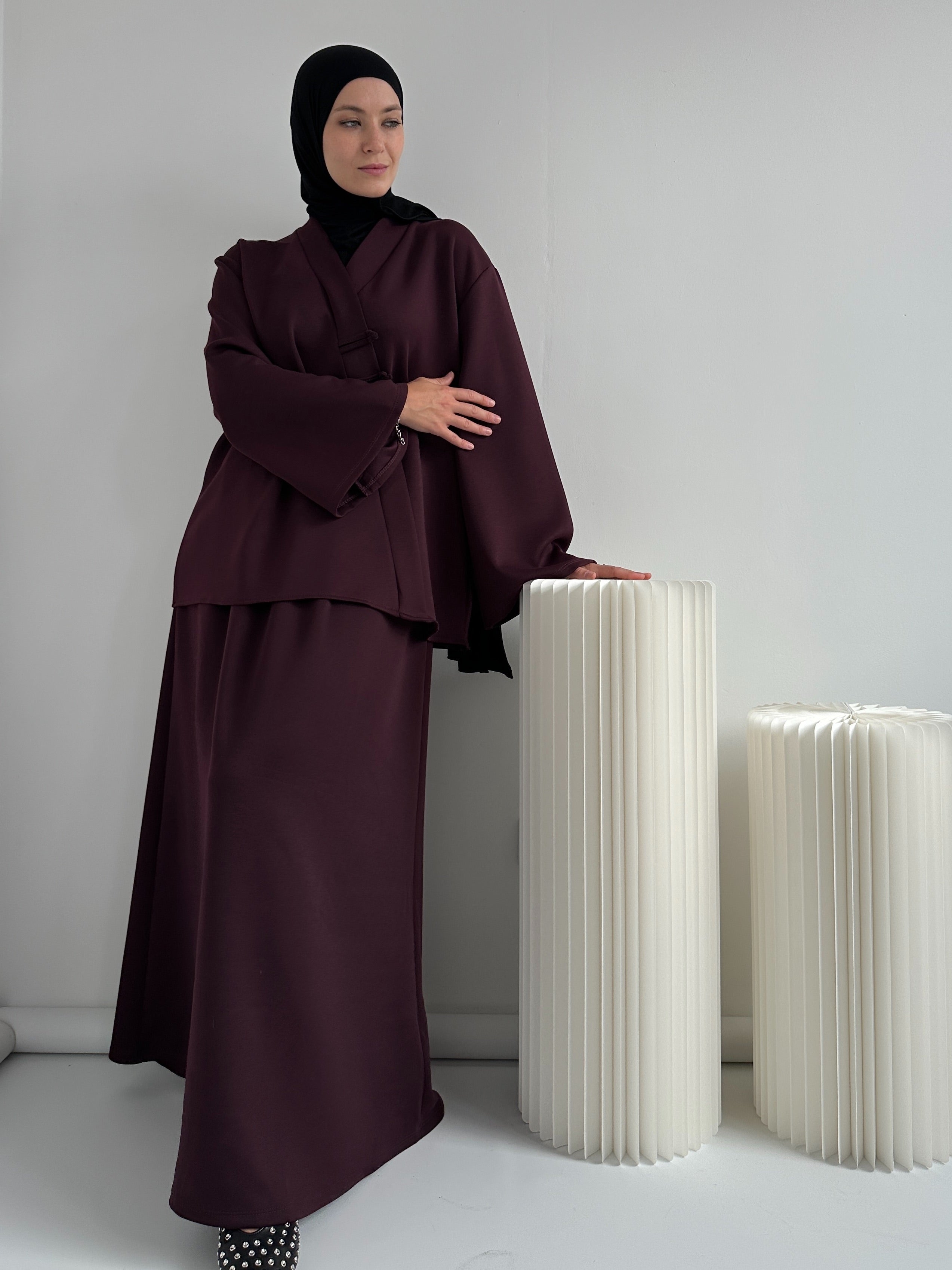 Ensemble Sakura aubergine – jupe longue avec poches et blouse kimono élégante BANTIK