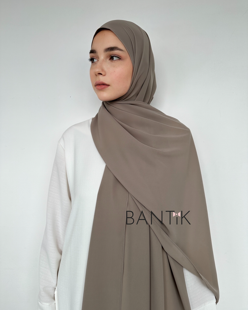 Hijab écharpe châle voile soie de MÈDINE BANTIK 