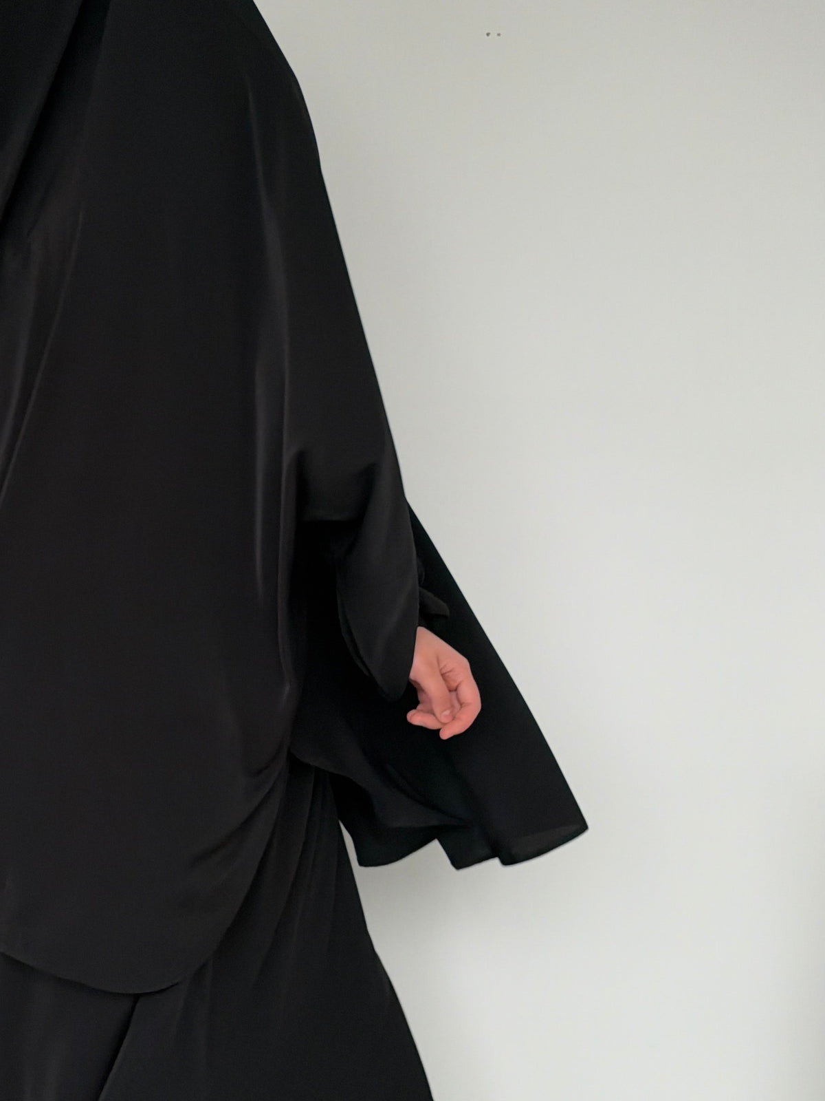 Tissu Soie de Médine du jilbab noir