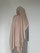 Hijab Jersey Liquid couleur sable beige, un basique indispensable.