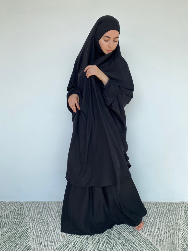 Jilbeb ou jilbab deux pièces, jilbab jupe et haut, jilbab à enfiler, jilbab khimar, jilbab noir