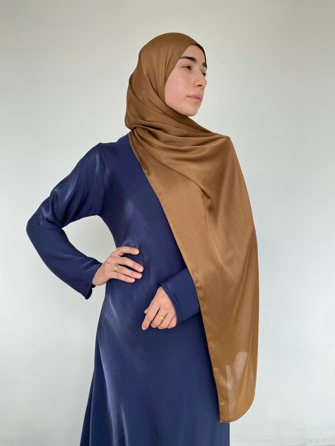 HIJAB EFFET SATIN CHOCOLAT - BANTIK