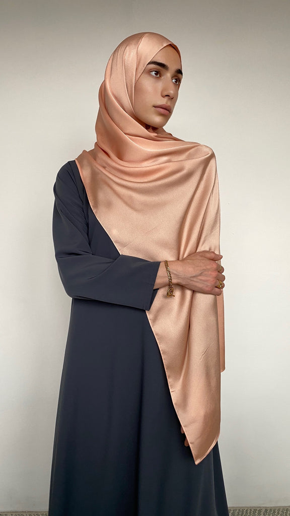Hijab satin beige